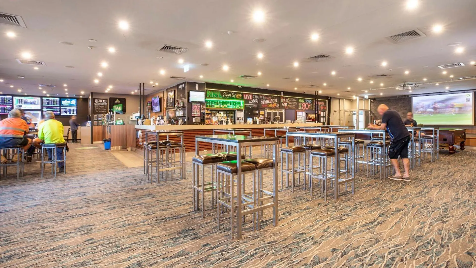 Nightcap At Dalrymple Hotel Townsville
