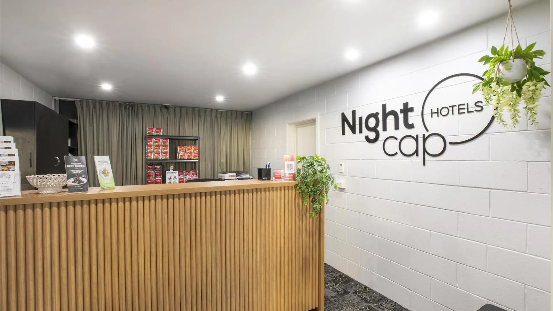 Nightcap At Dalrymple Hotel 타운즈빌